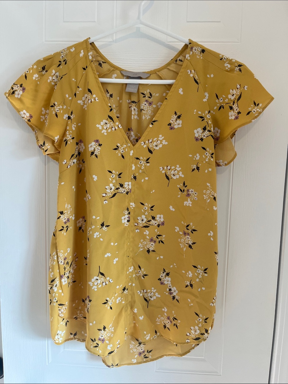 H&M Mustard Yellow Floral V-Neck Flutter Sleeve Blouse